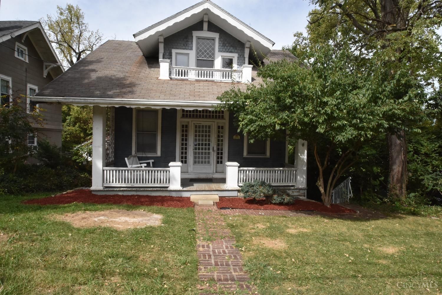 2938 Wardall Avenue, Cincinnati, OH 45211