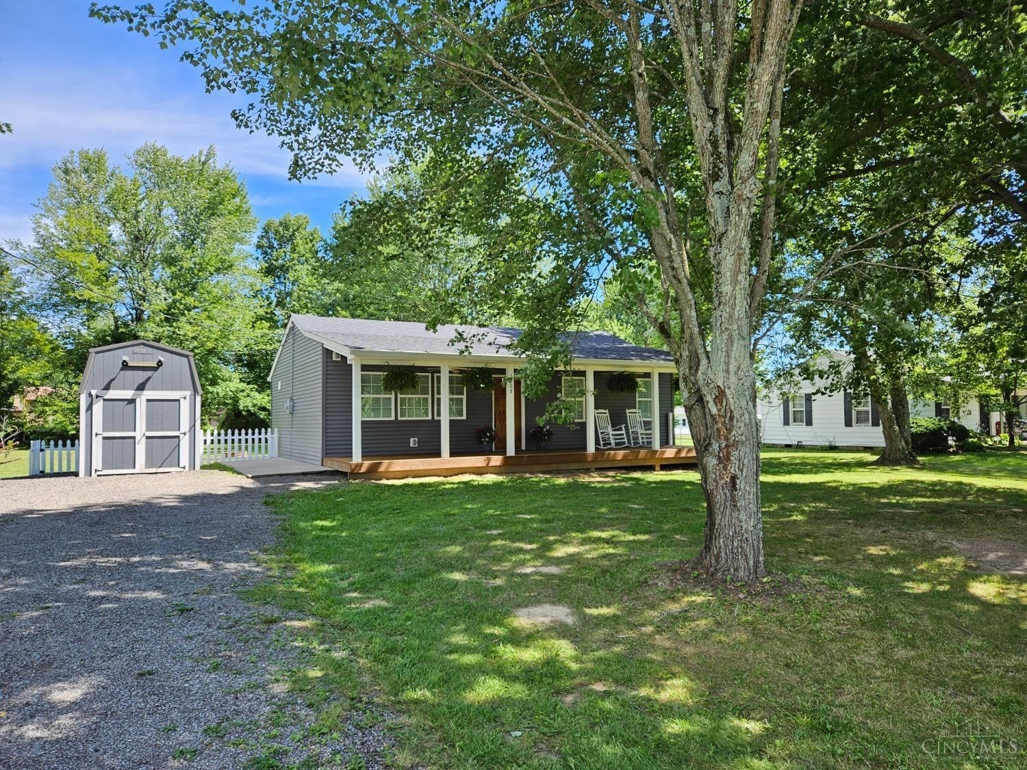 Photo of 1807 Louis Lane