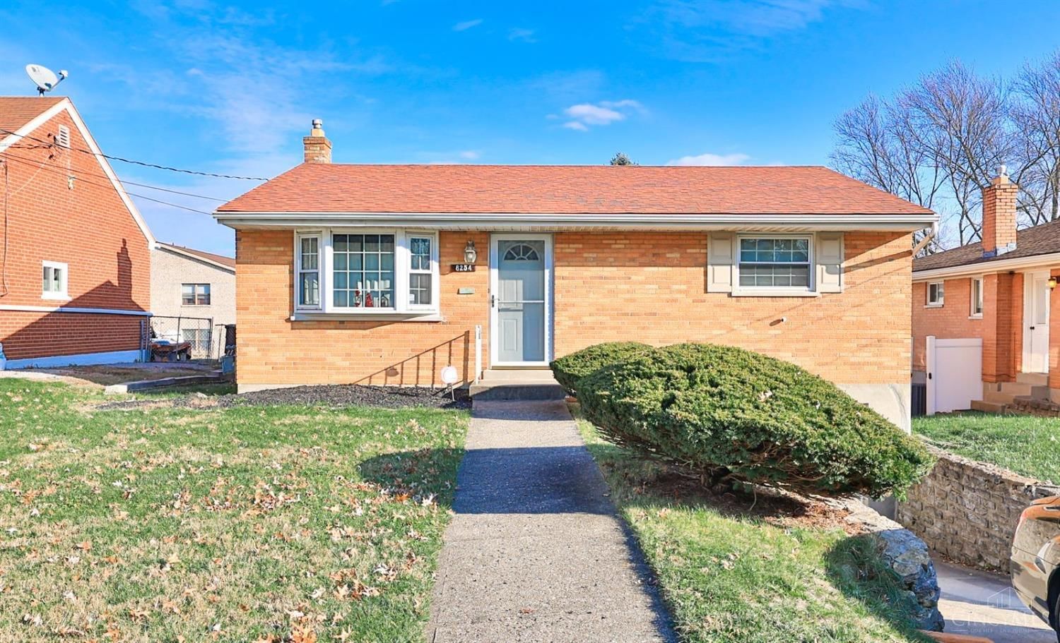 8254 Bobolink Drive, North College Hill, OH 45231