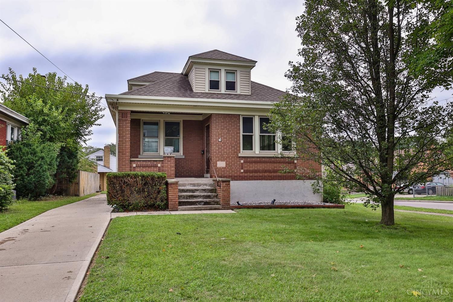 3474 Mayfair Avenue, Cheviot, OH 45211