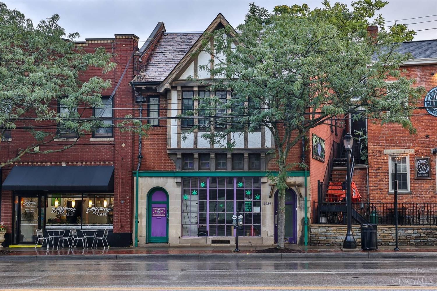 2034 Madison Road, Cincinnati, OH 45208
