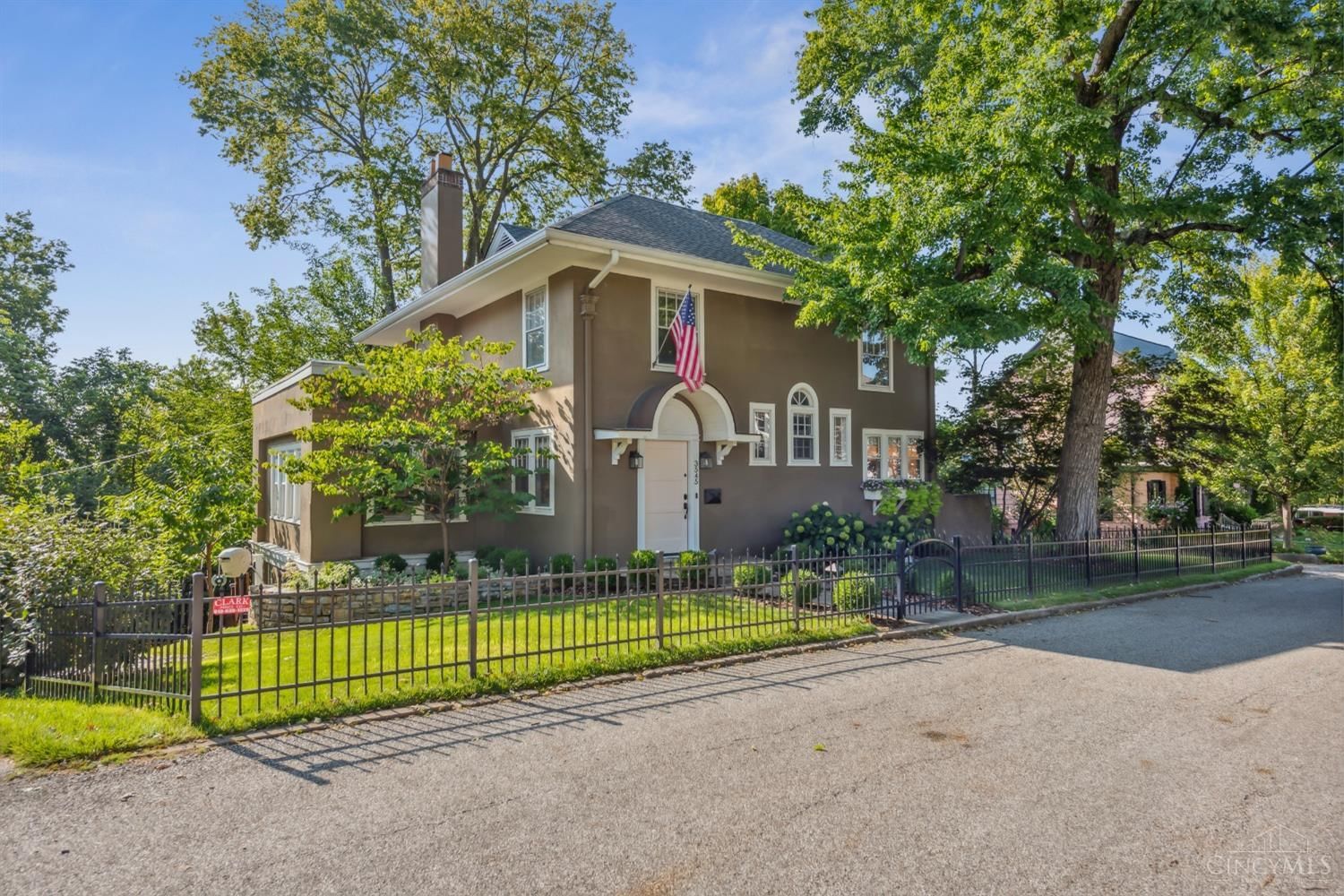 3545 Holly Lane, Cincinnati, OH 45208