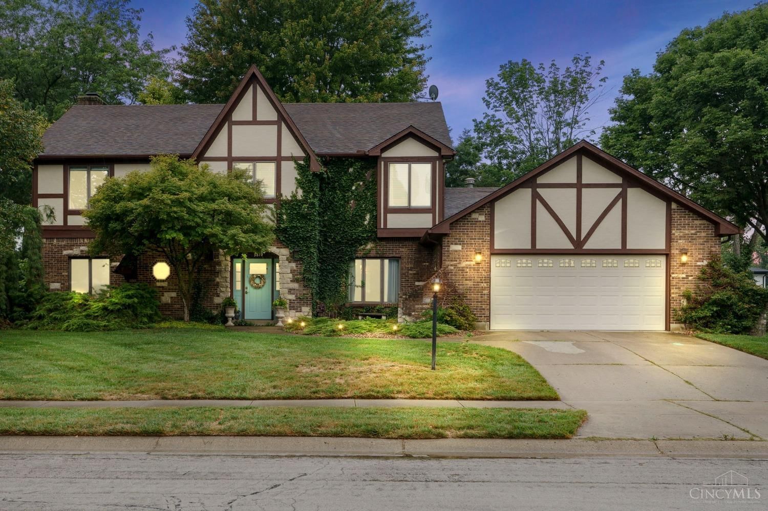 3619 Ridgeway Road, Bellbrook, OH 45305