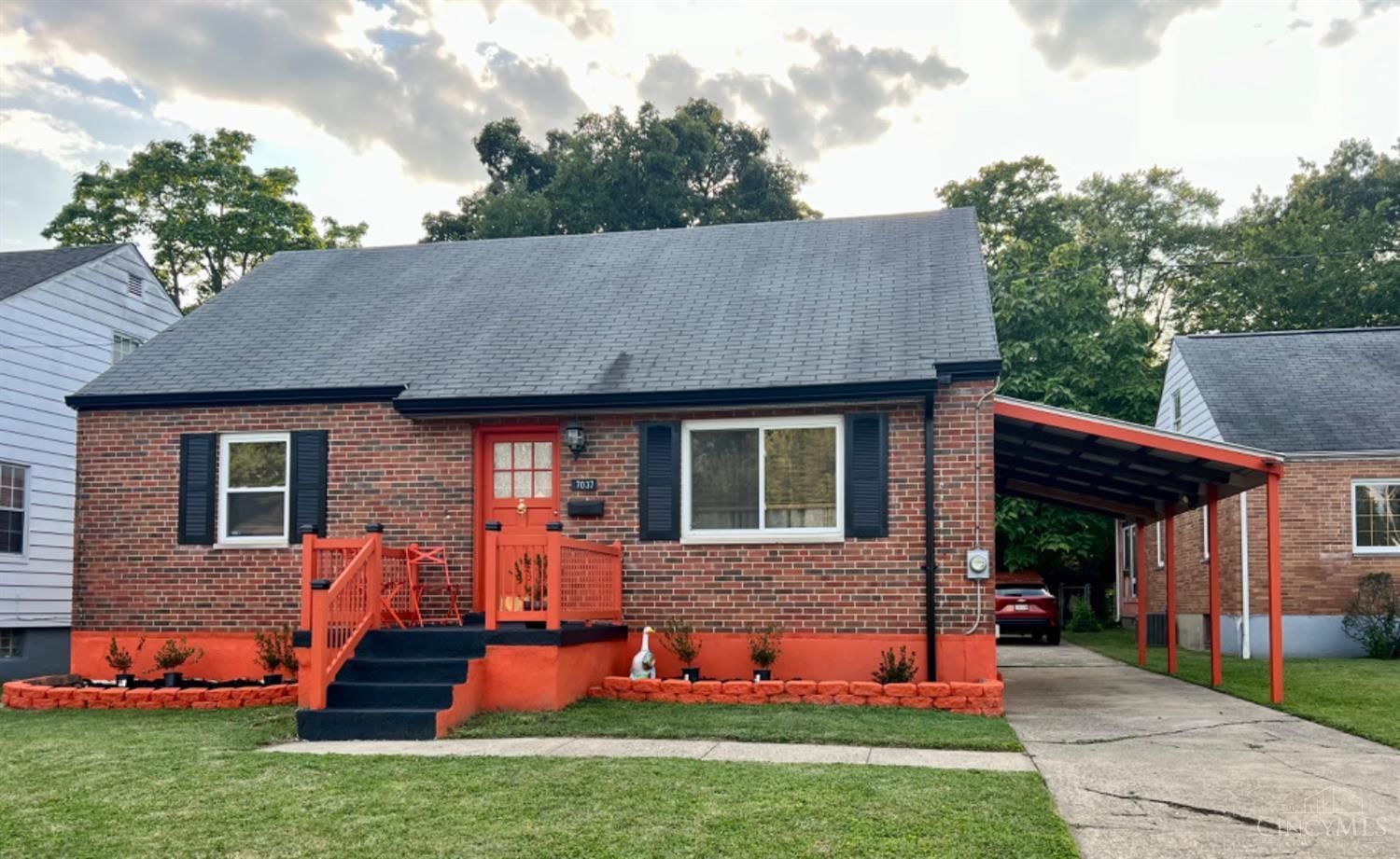 7037 Ellen Avenue, North College Hill, OH 45239
