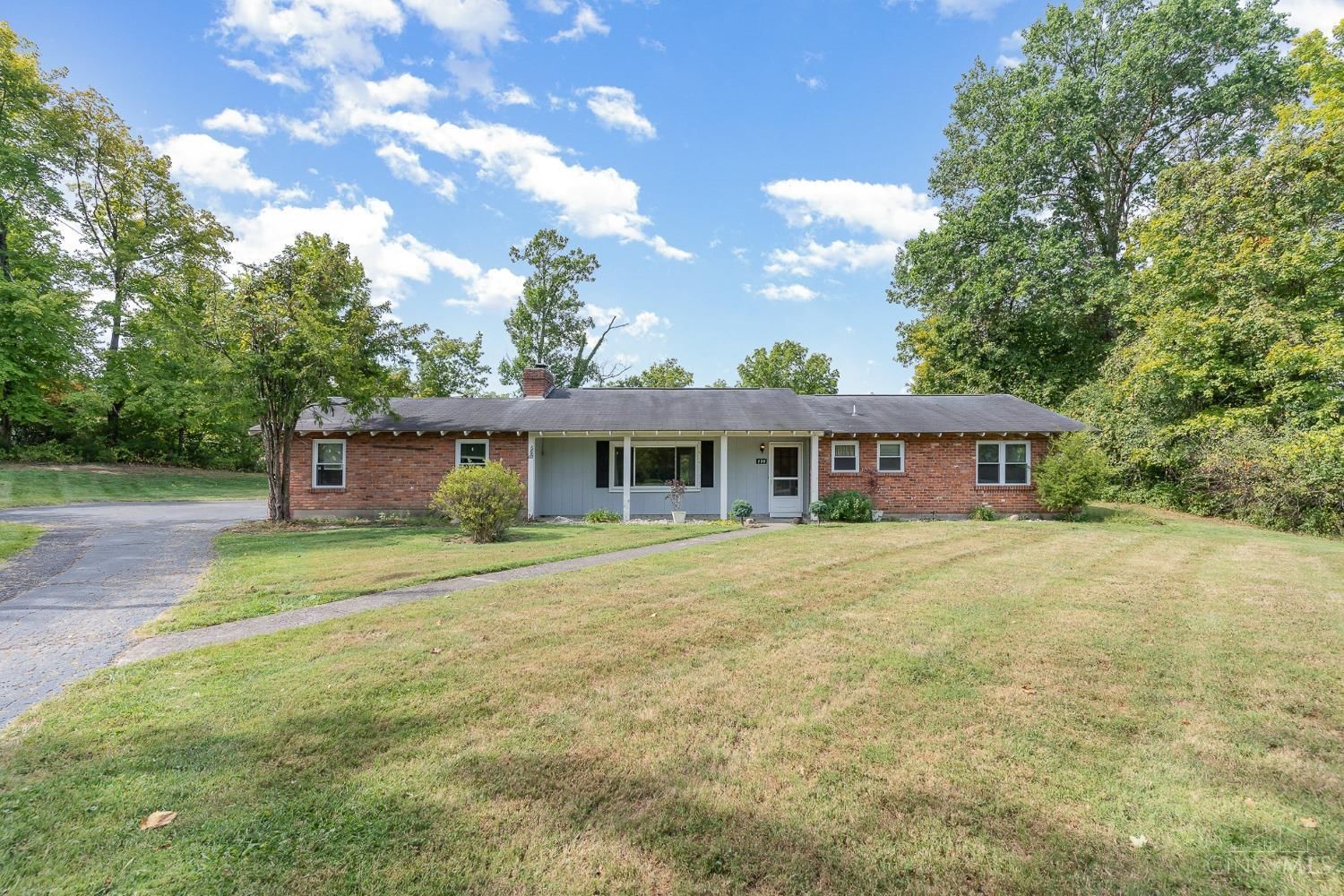 239 Apache Trail, Miami Twp, OH 45140