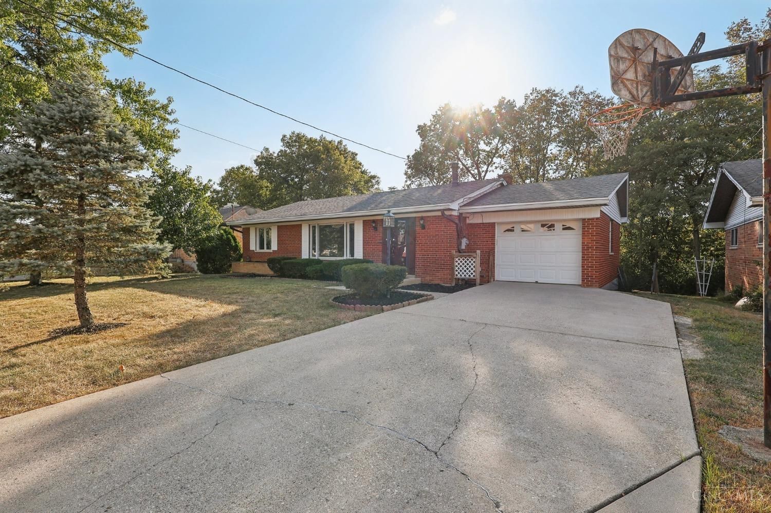 435 Sunaire Terrace, Delhi Twp, OH 45238