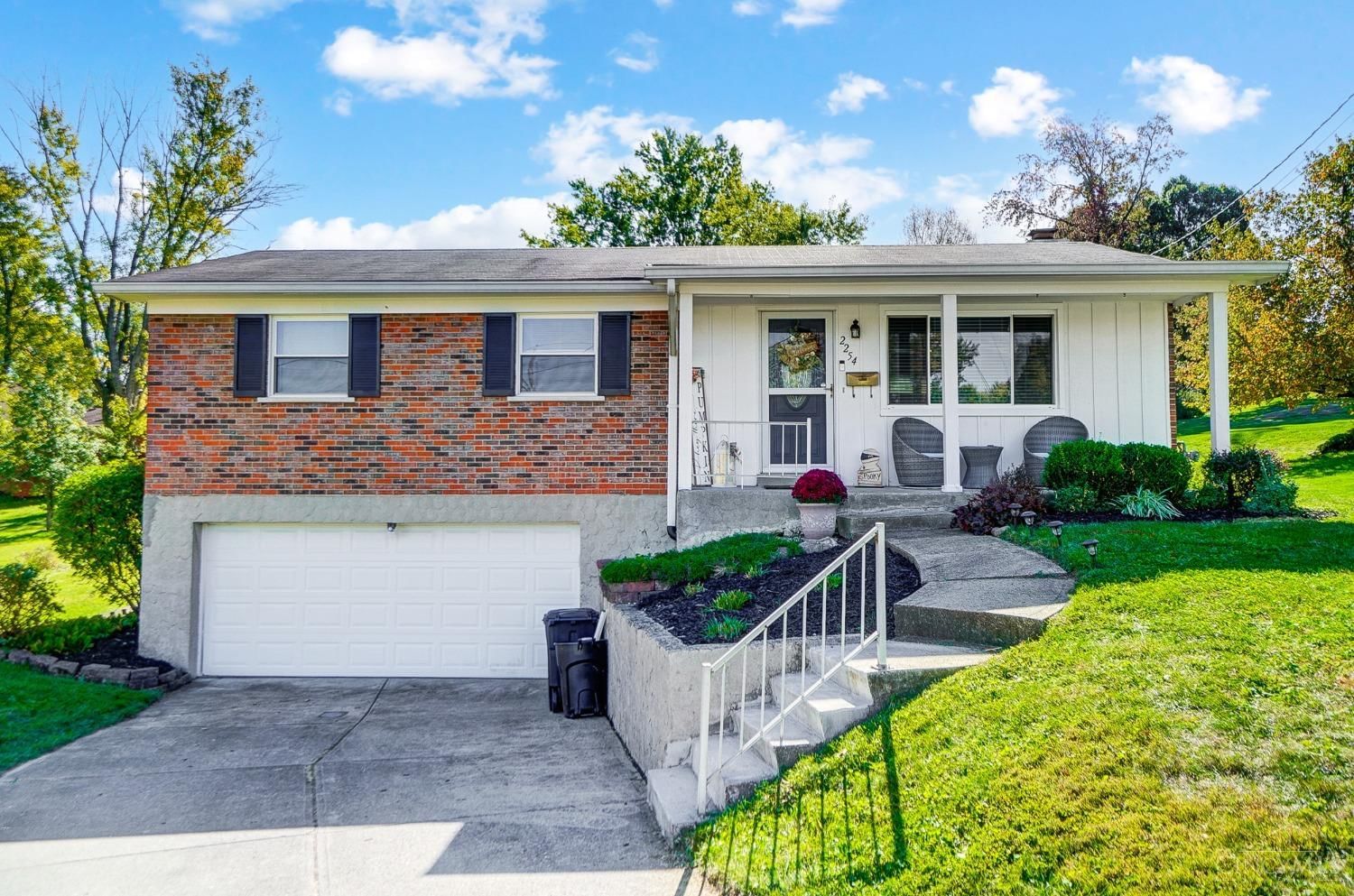 2254 Fairgreen Drive, Green Twp, OH 45238