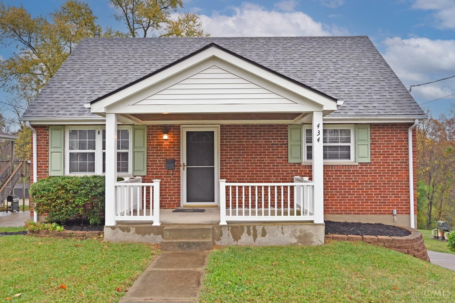 434 Morrvue Drive, Delhi Twp, OH 45238