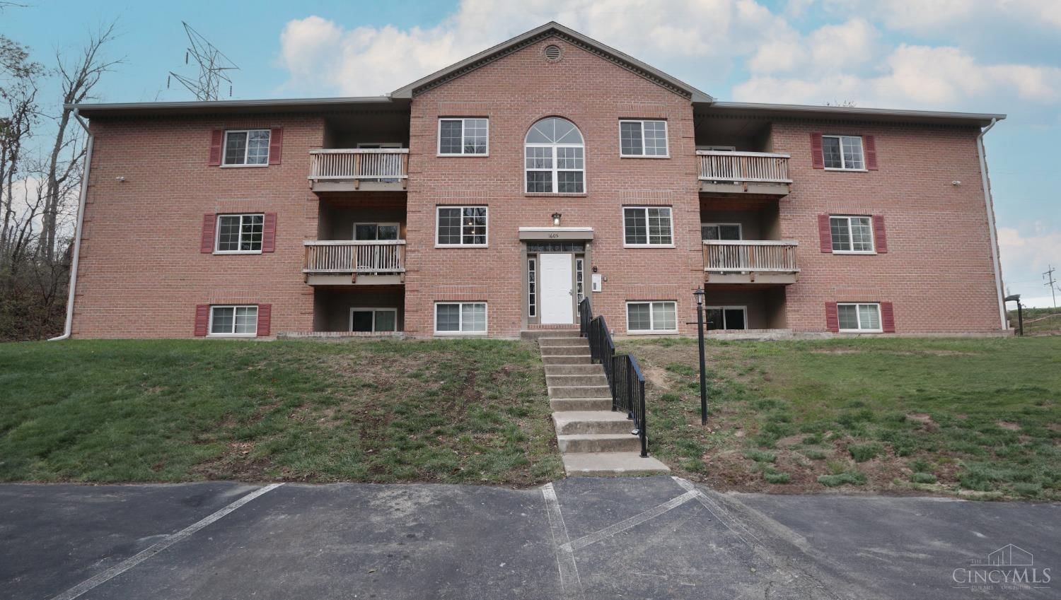 1605 Augusta Boulevard, Fairfield, OH 45014