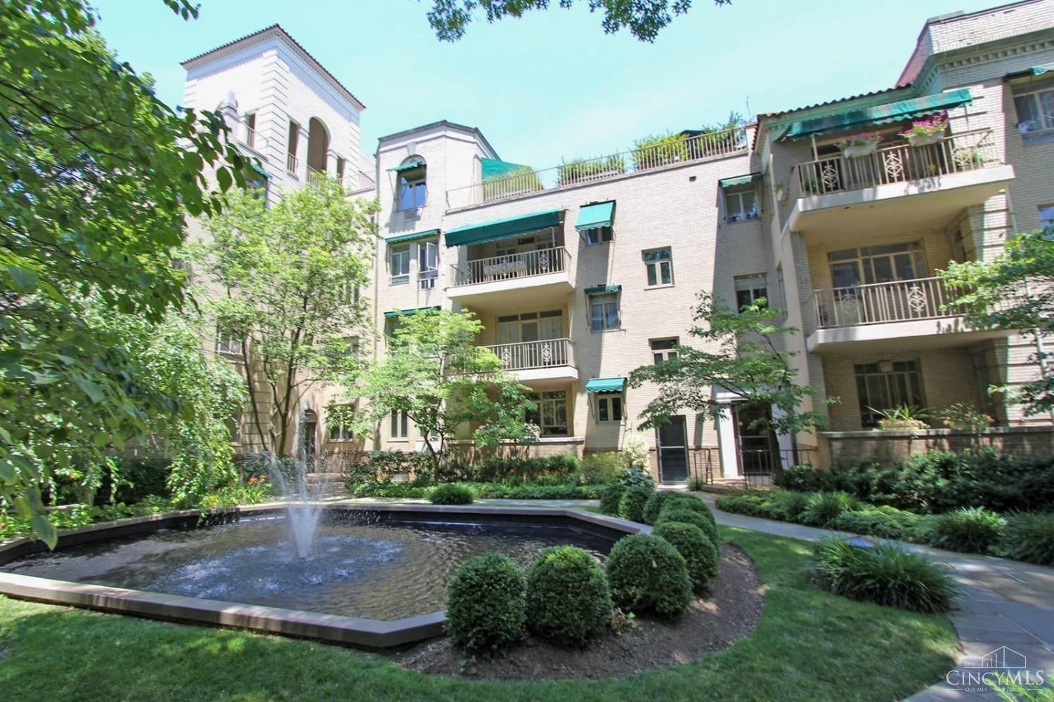 2372 Madison Road, Cincinnati, OH 45208