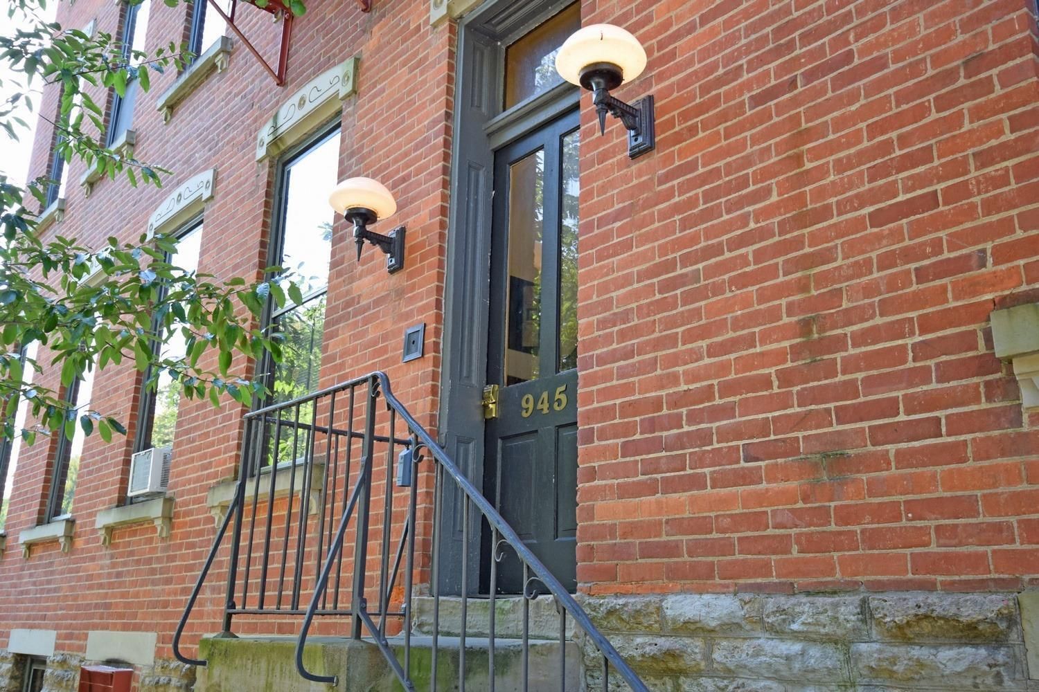 945 Parkside Place, Cincinnati, OH 45202