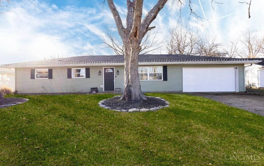 909 Delhi Drive, Trenton, OH 45067