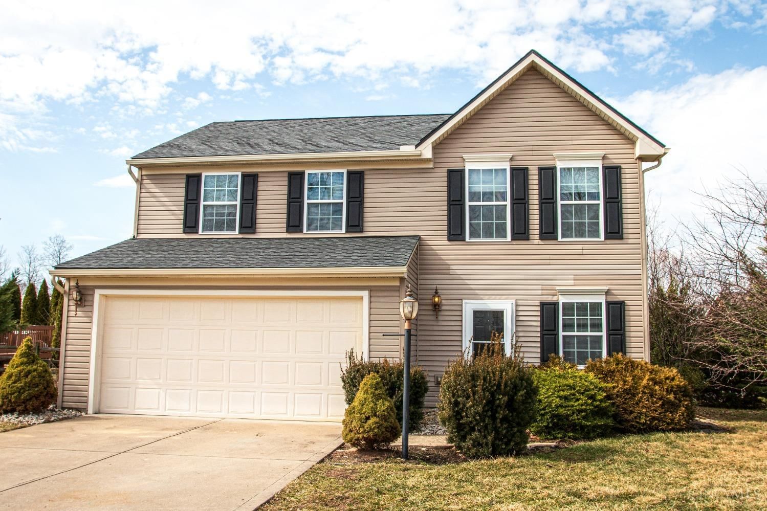 5241 Man O War Drive, Hamilton Twp, OH 45152