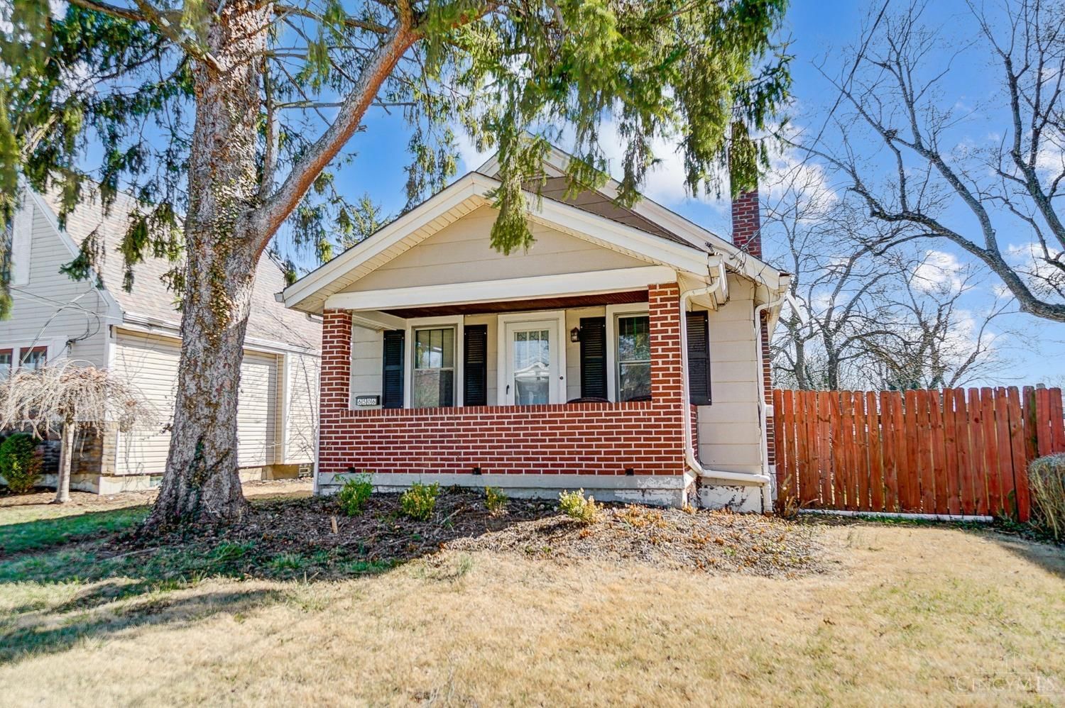 6506 Simpson Avenue, North College Hill, OH 45239