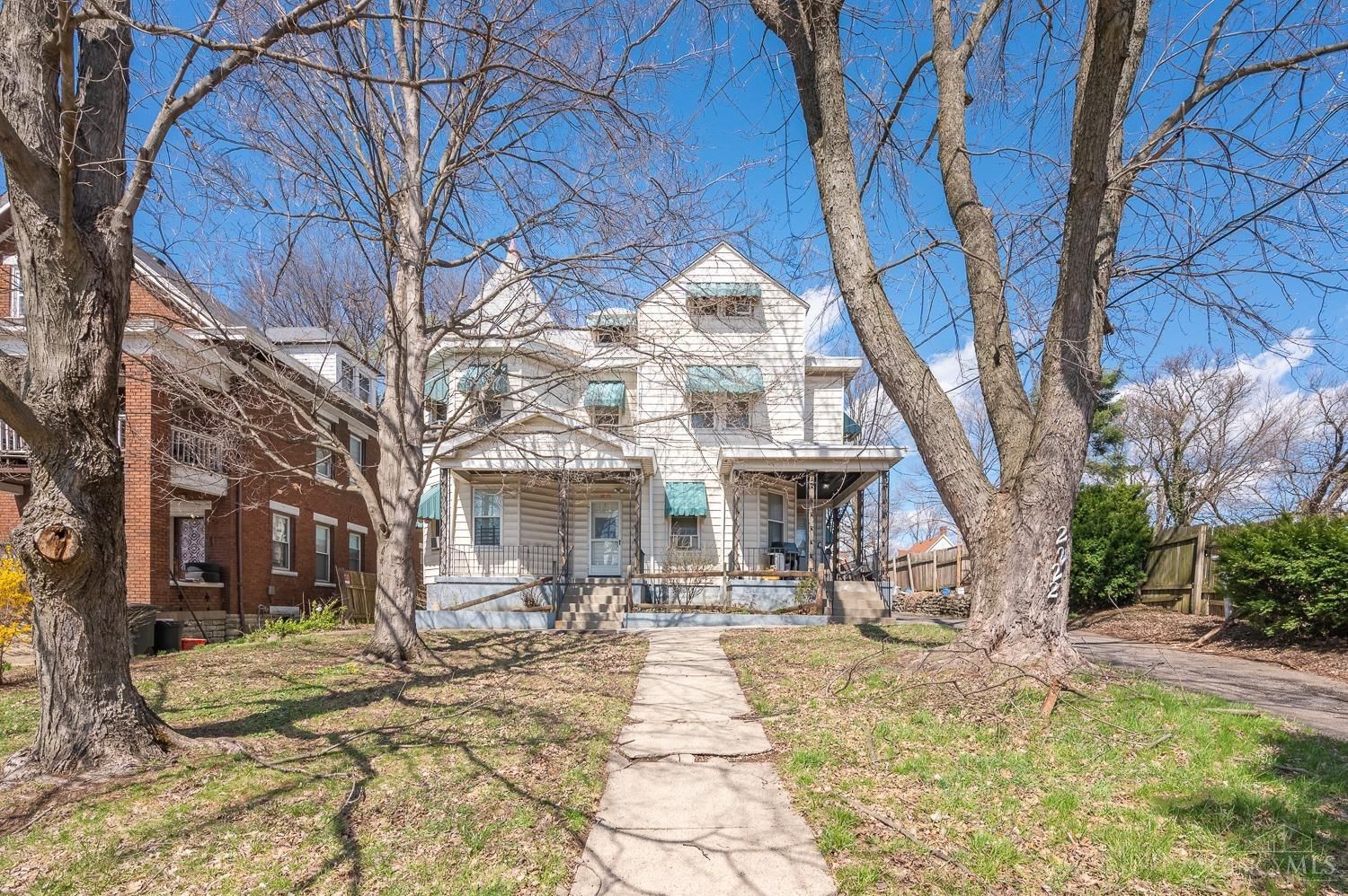 Photo of 2222 Lawn Avenue
