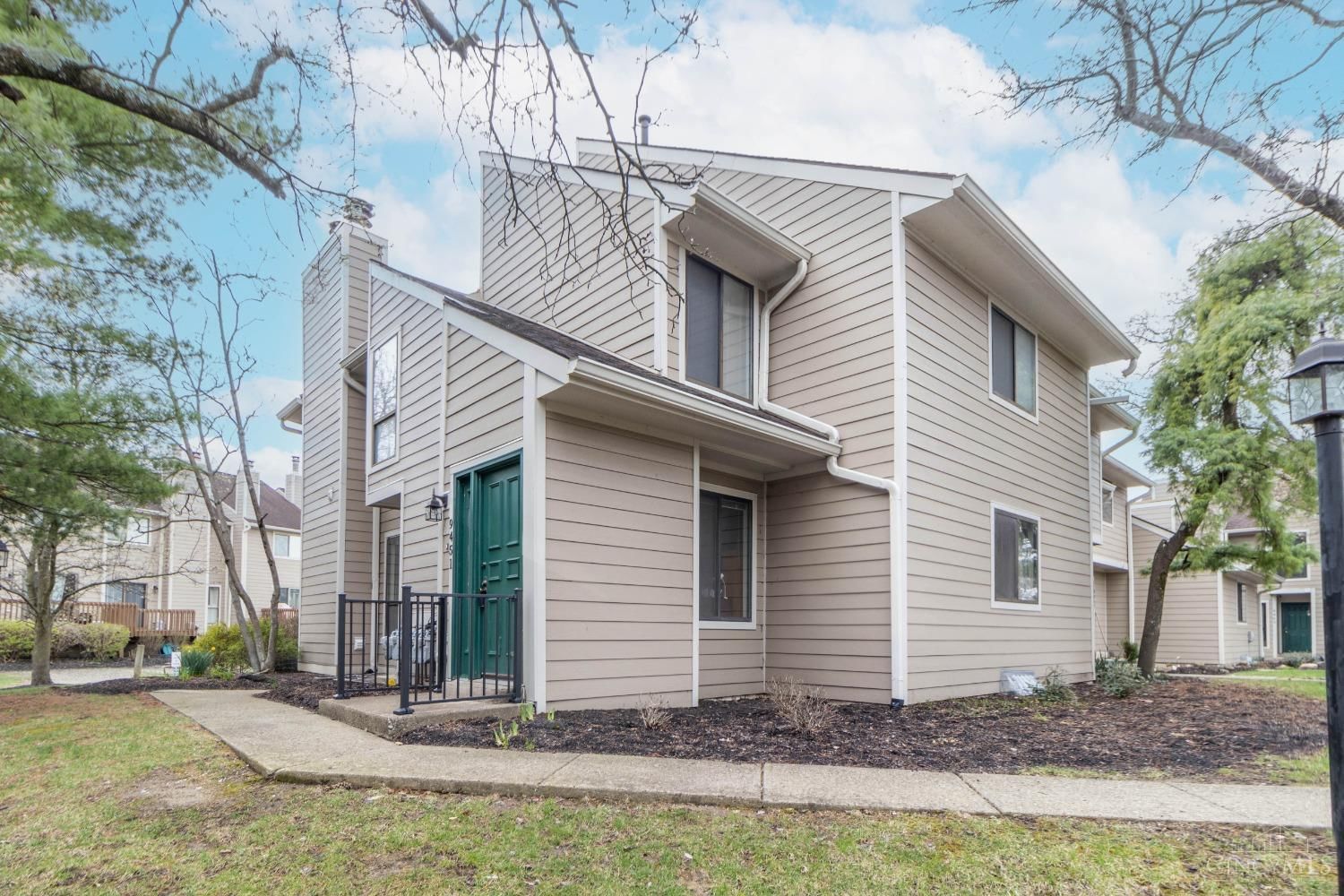 9451 Hunters Creek Drive, Blue Ash, OH 45242