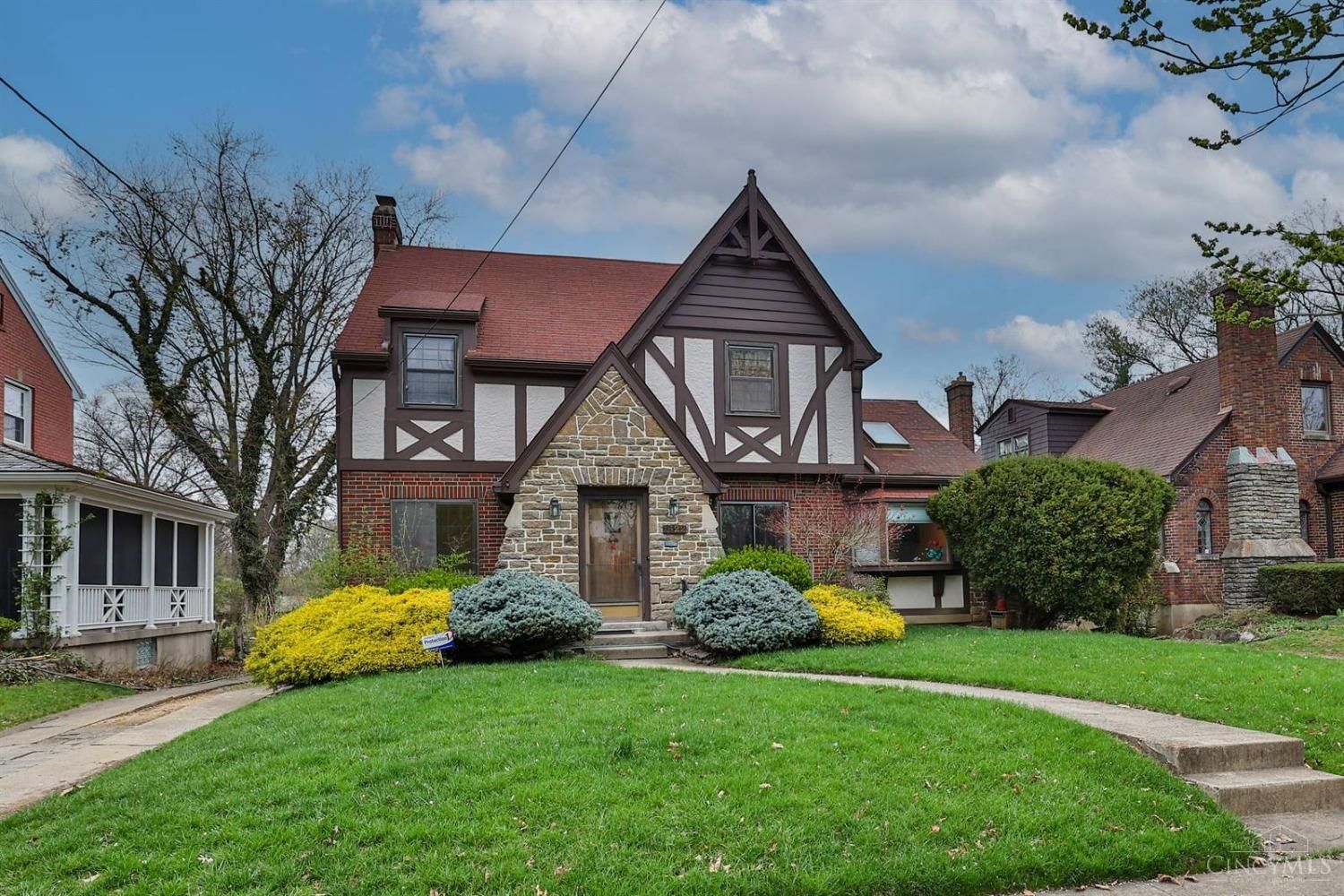 1622 Harbeson Avenue, Cincinnati, OH 45224