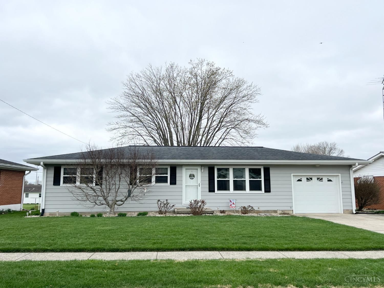 9052 Shadow Drive, Brookville, IN 47012
