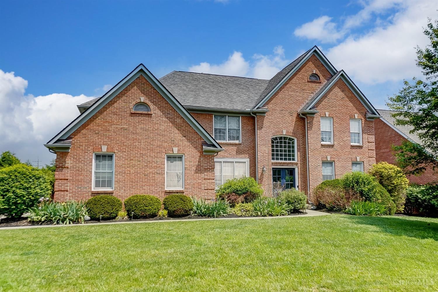 8676 Kenwood Road, Sycamore Twp, OH 45242