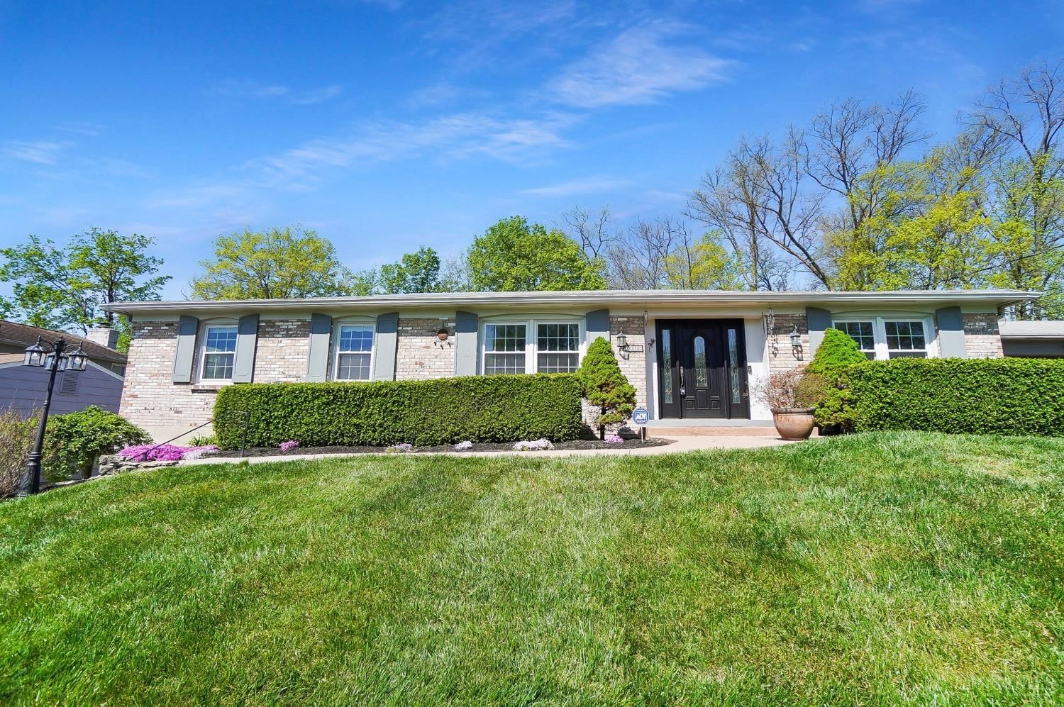 1315 Stonemill Court, Wyoming, OH 45215