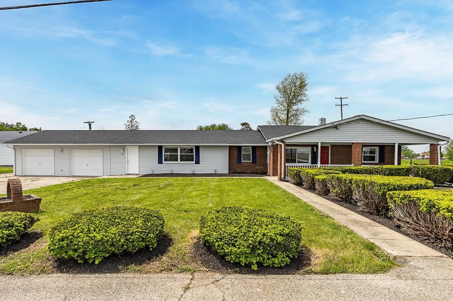 7 Ridenour Street, College Corner, OH 45003