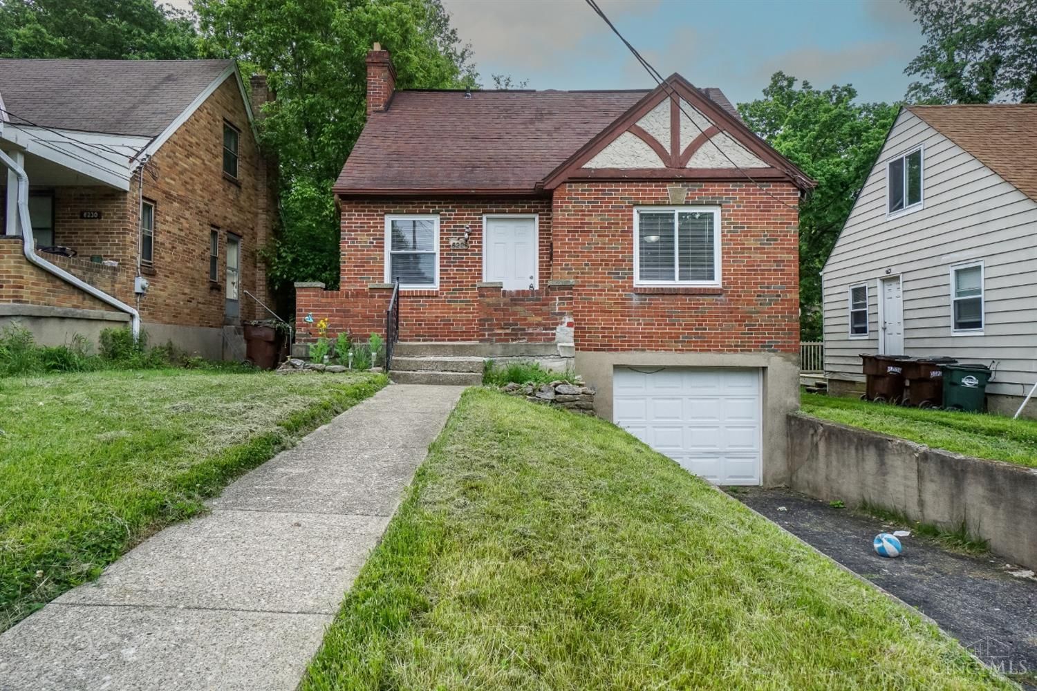 6226 Elbrook Avenue, Golf Manor, OH 45237