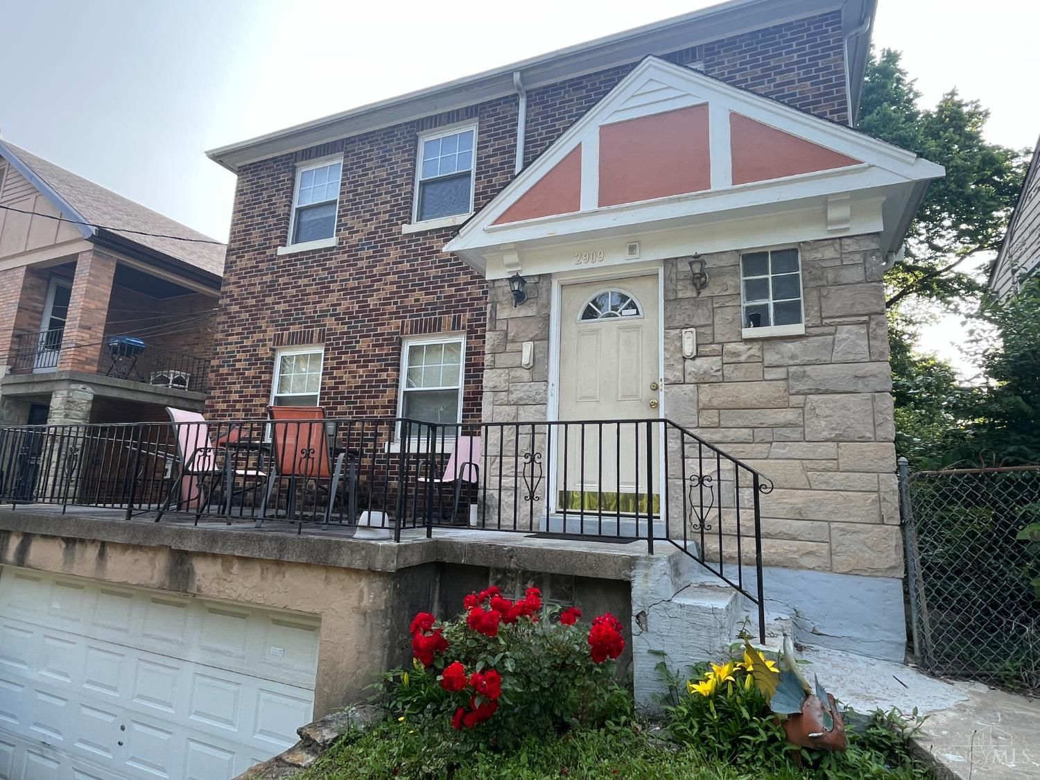2909 Cavanaugh Avenue, Cincinnati, OH 45211