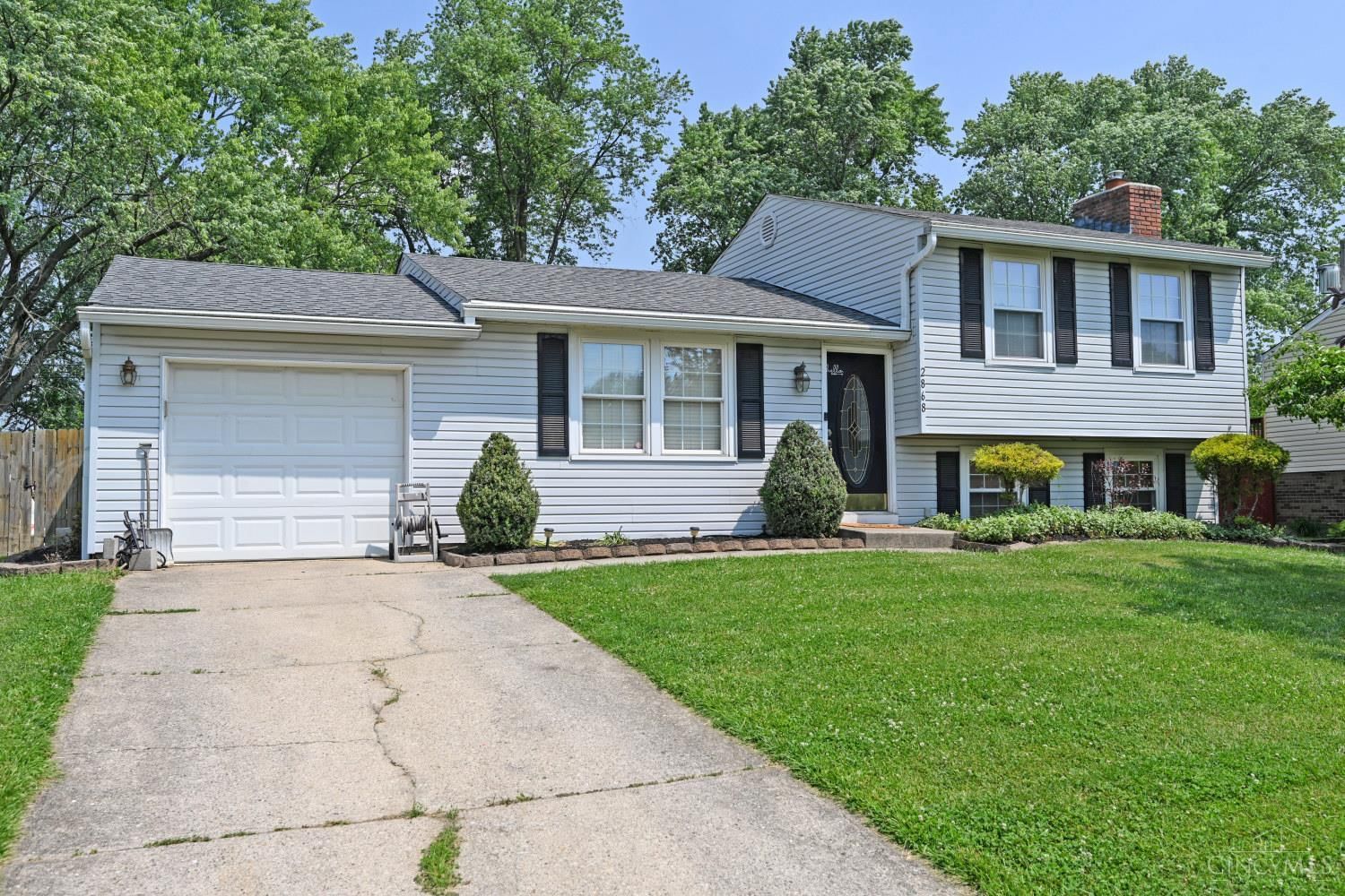 2868 Grosvenor Drive, Colerain Twp, OH 45251