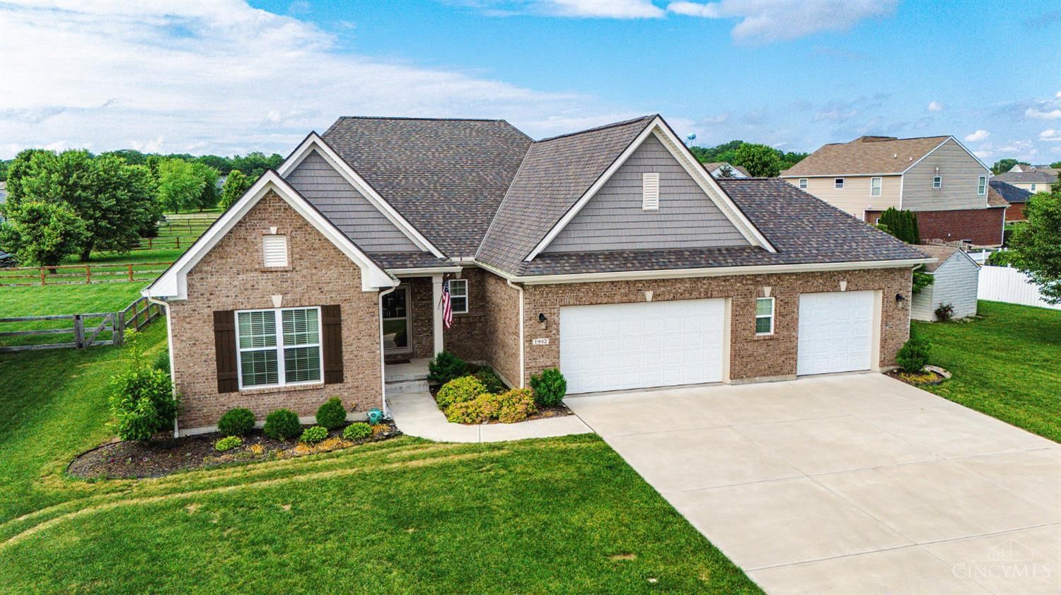 1942 Cathedral Lane, Hamilton, OH 45013