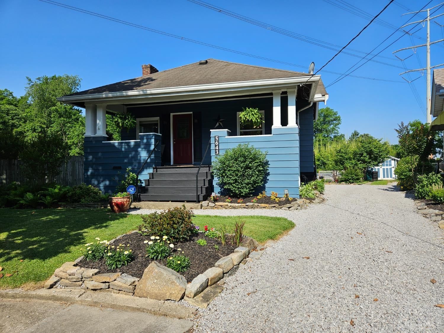 5643 Lawndale Place, Cincinnati, OH 45212