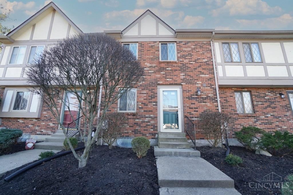 304 Bainbridge Court, Mason, OH 45040