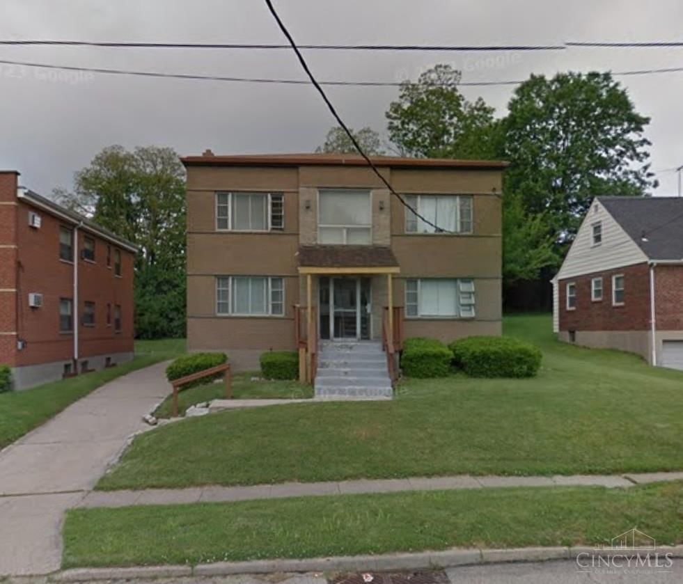 3383 Parkcrest Lane, Cincinnati, OH 45211