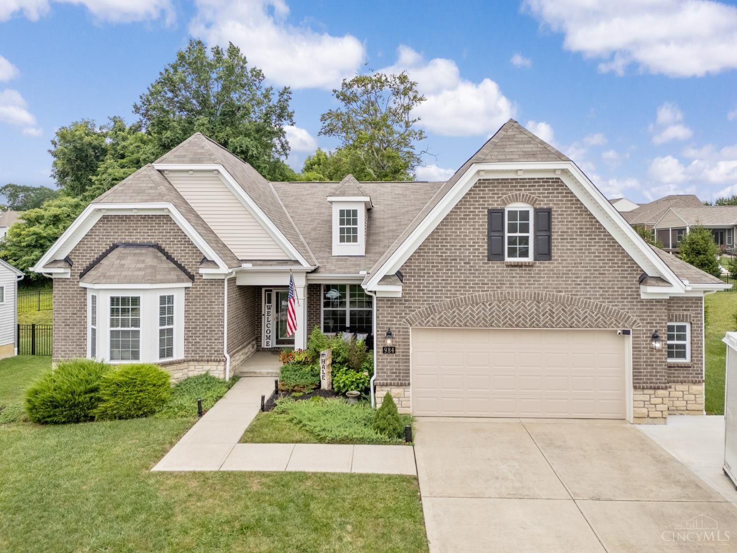 Photo of 984 Burgess Court