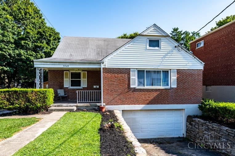 3768 Darwin Avenue, Cheviot, OH 45211