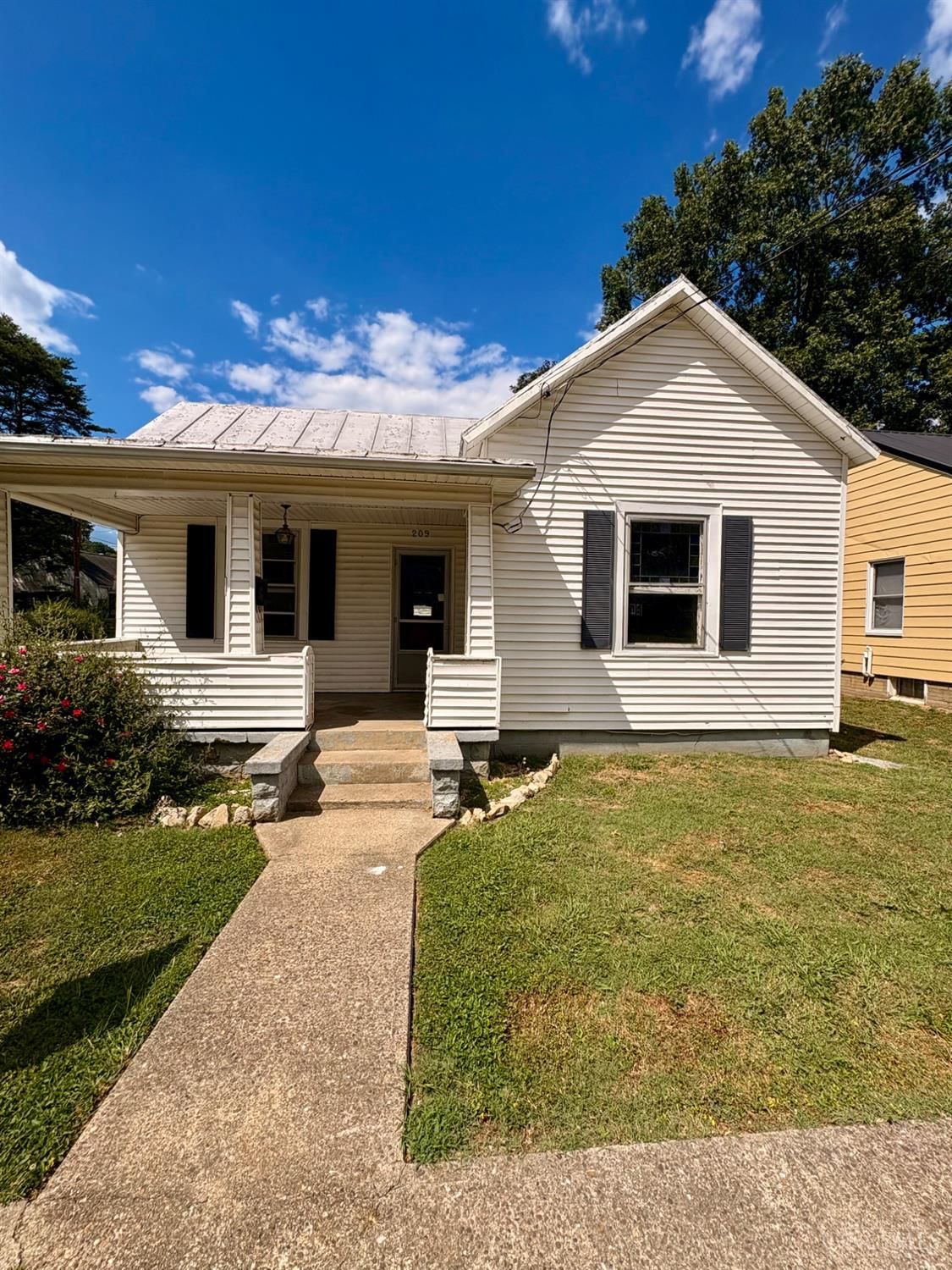Photo of 209 Seventh Street