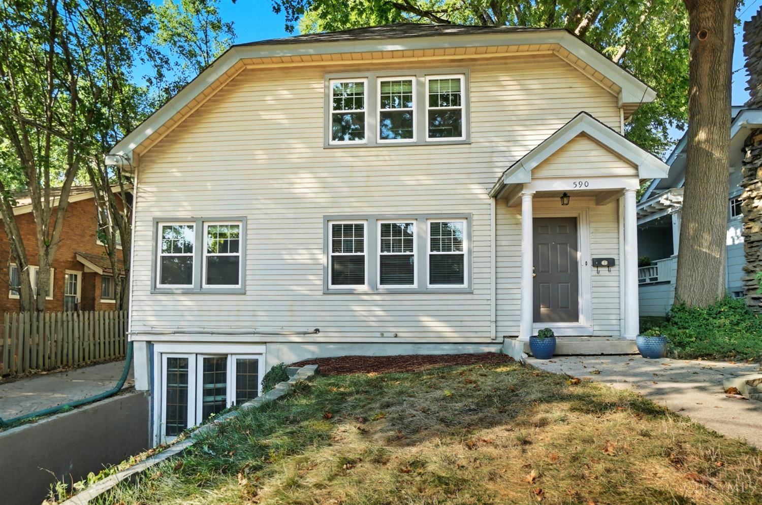 Photo of 590 Terrace Avenue