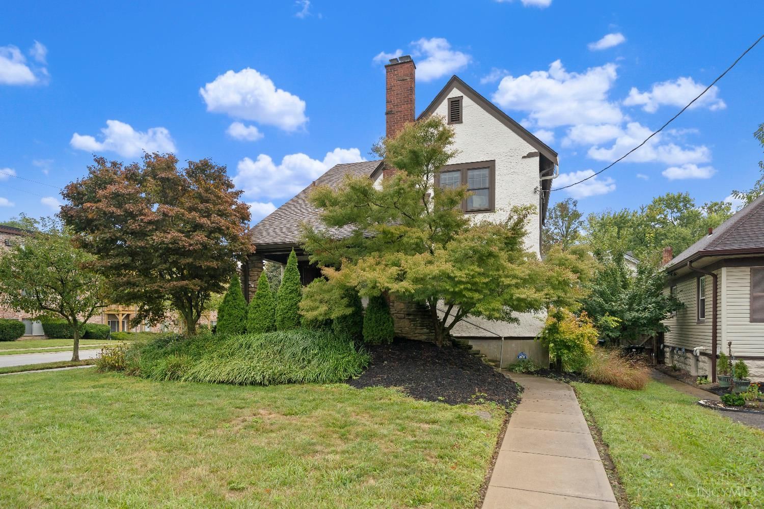 6244 Montgomery Road, Cincinnati, OH 45213