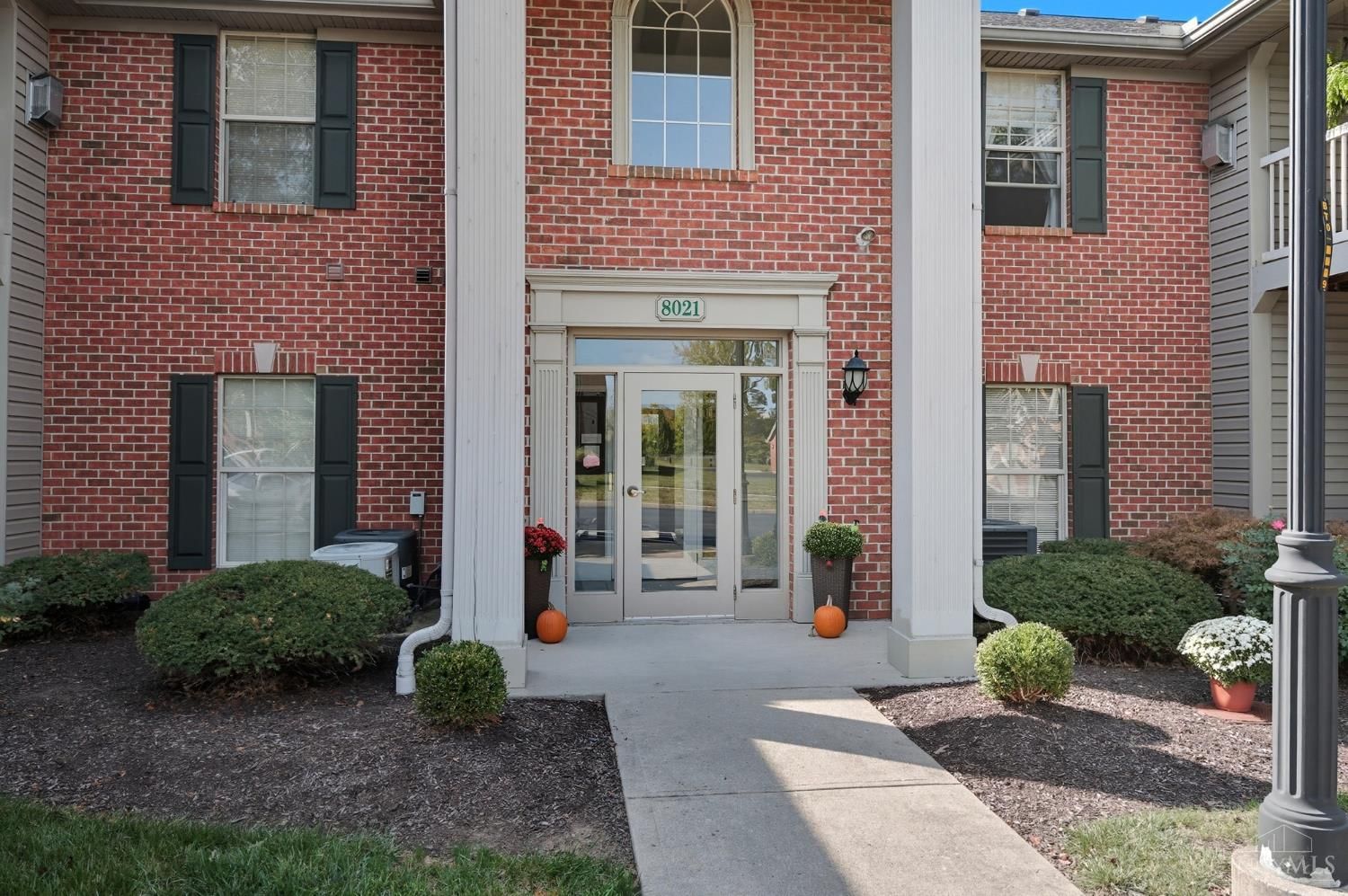 8021 Pinnacle Point Drive, West Chester, OH 45069