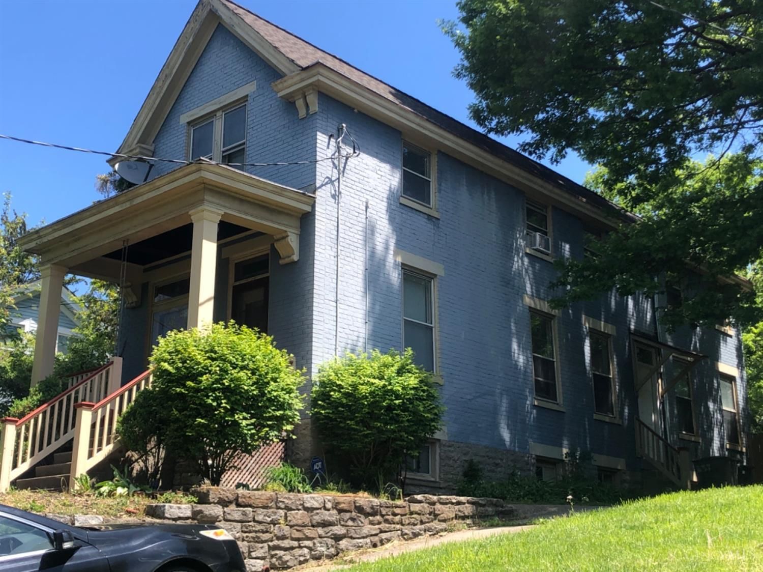 2960 Deckebach Avenue, Cincinnati, OH 45220