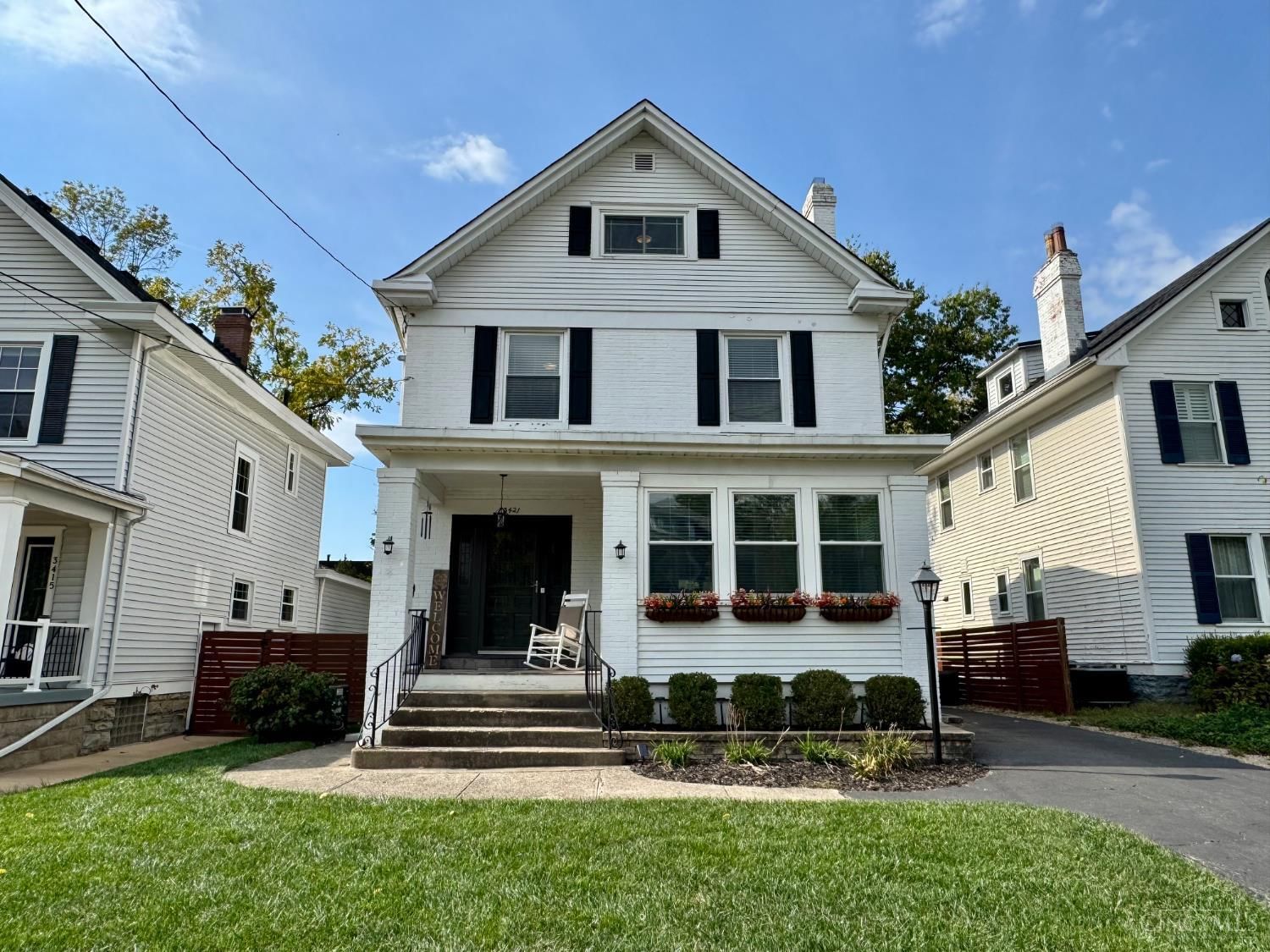 Photo of 3421 Paxton Avenue