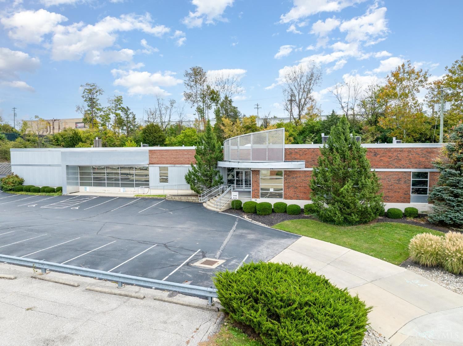 5546 Fair Lane, Fairfax, OH 45227