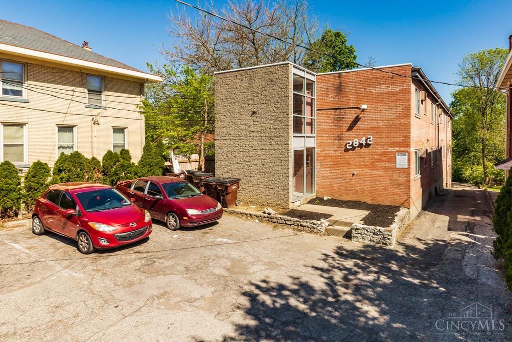 2842 Montana Avenue, Cincinnati, OH 45211
