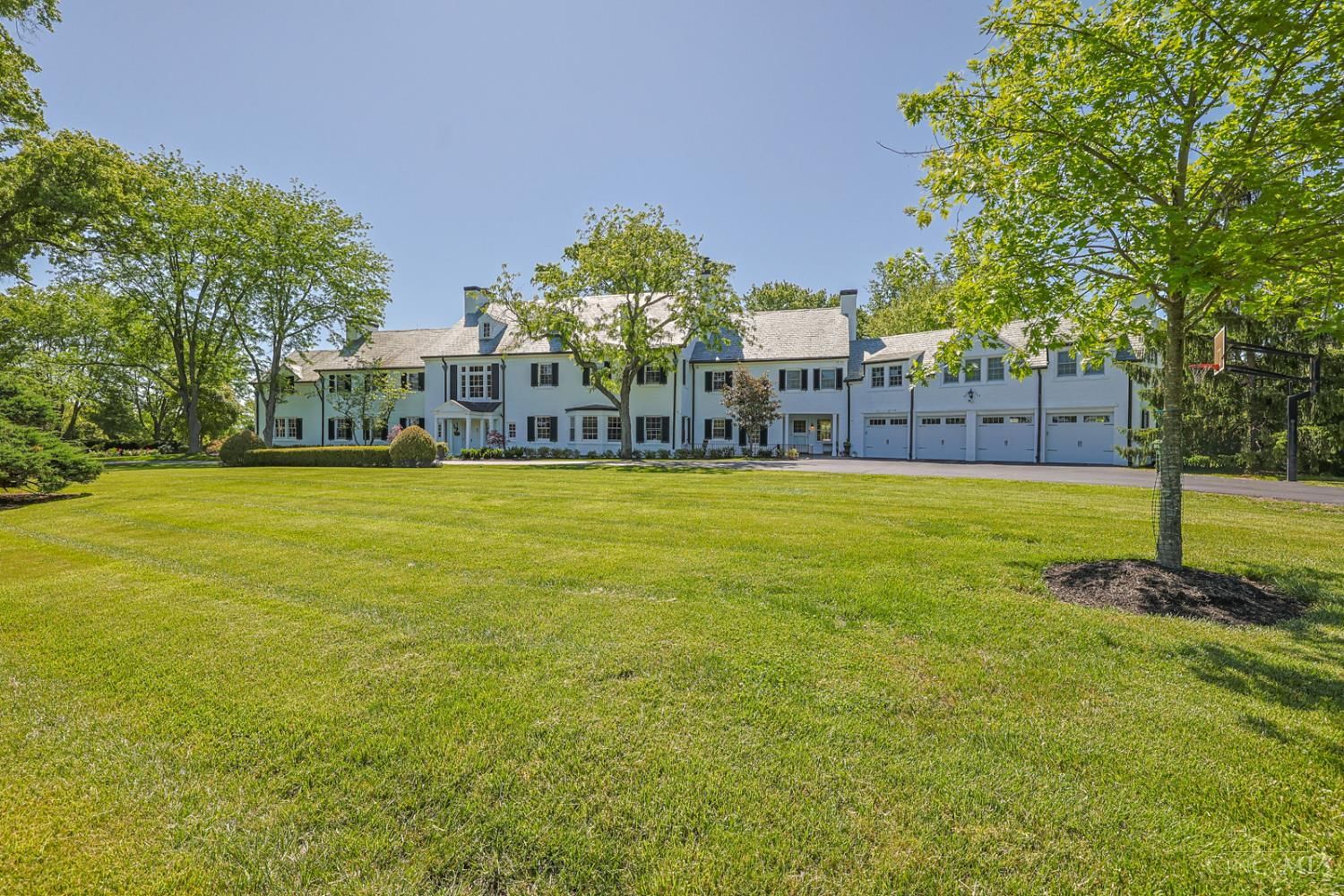 9675 Cunningham Road, Indian Hill, OH 45243