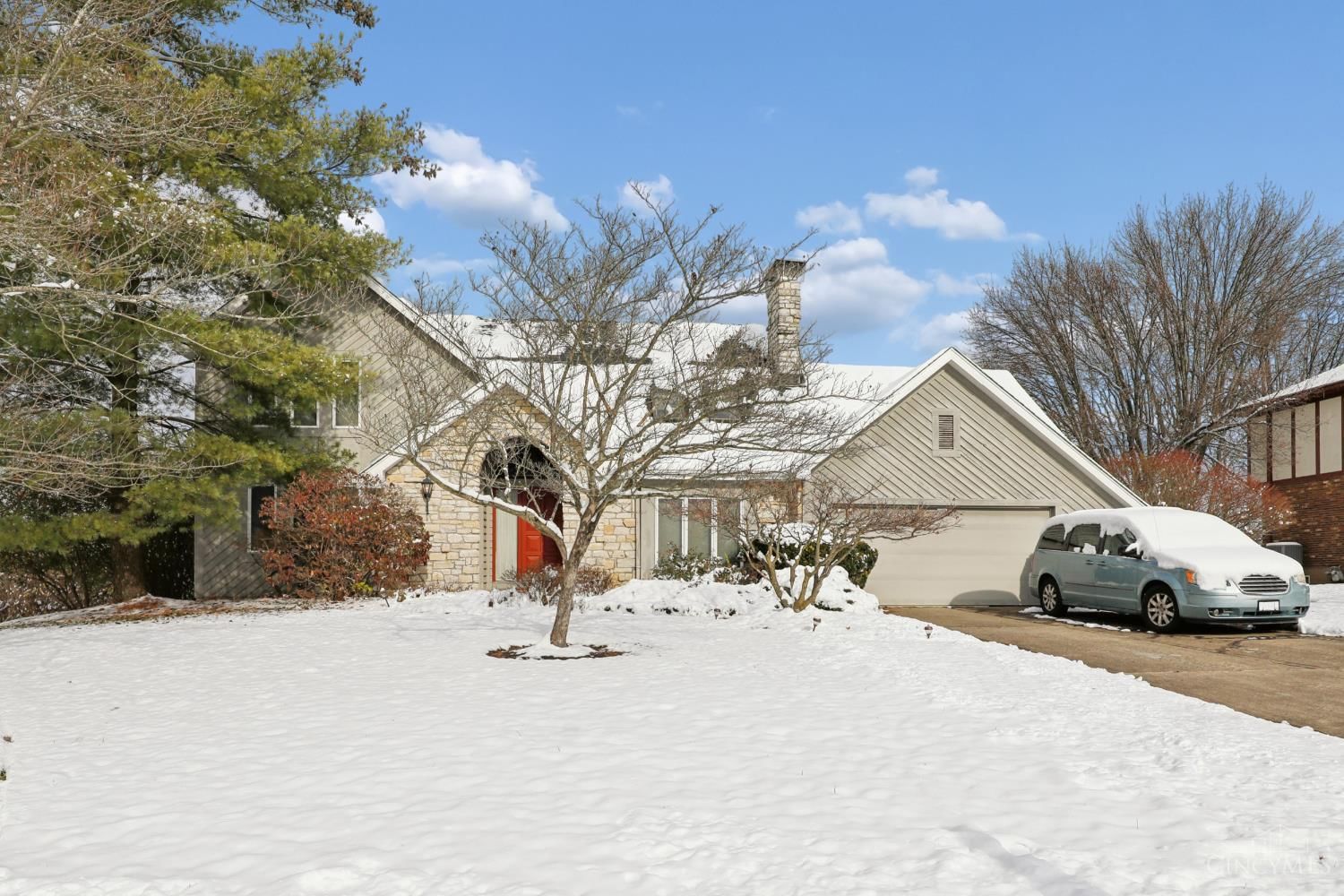 Photo of 6364 Oakcreek Drive