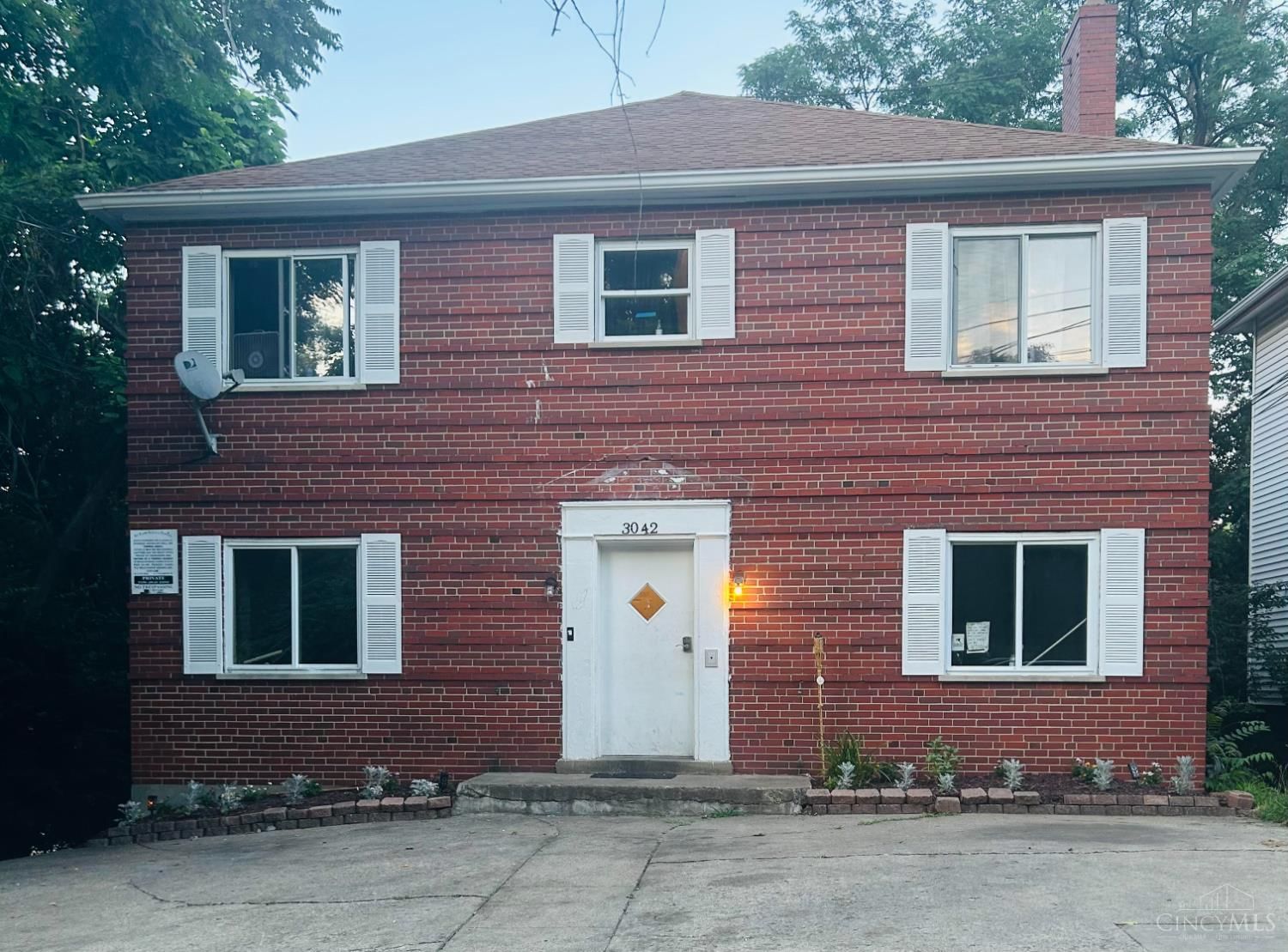 Photo of 3042 Percy Avenue