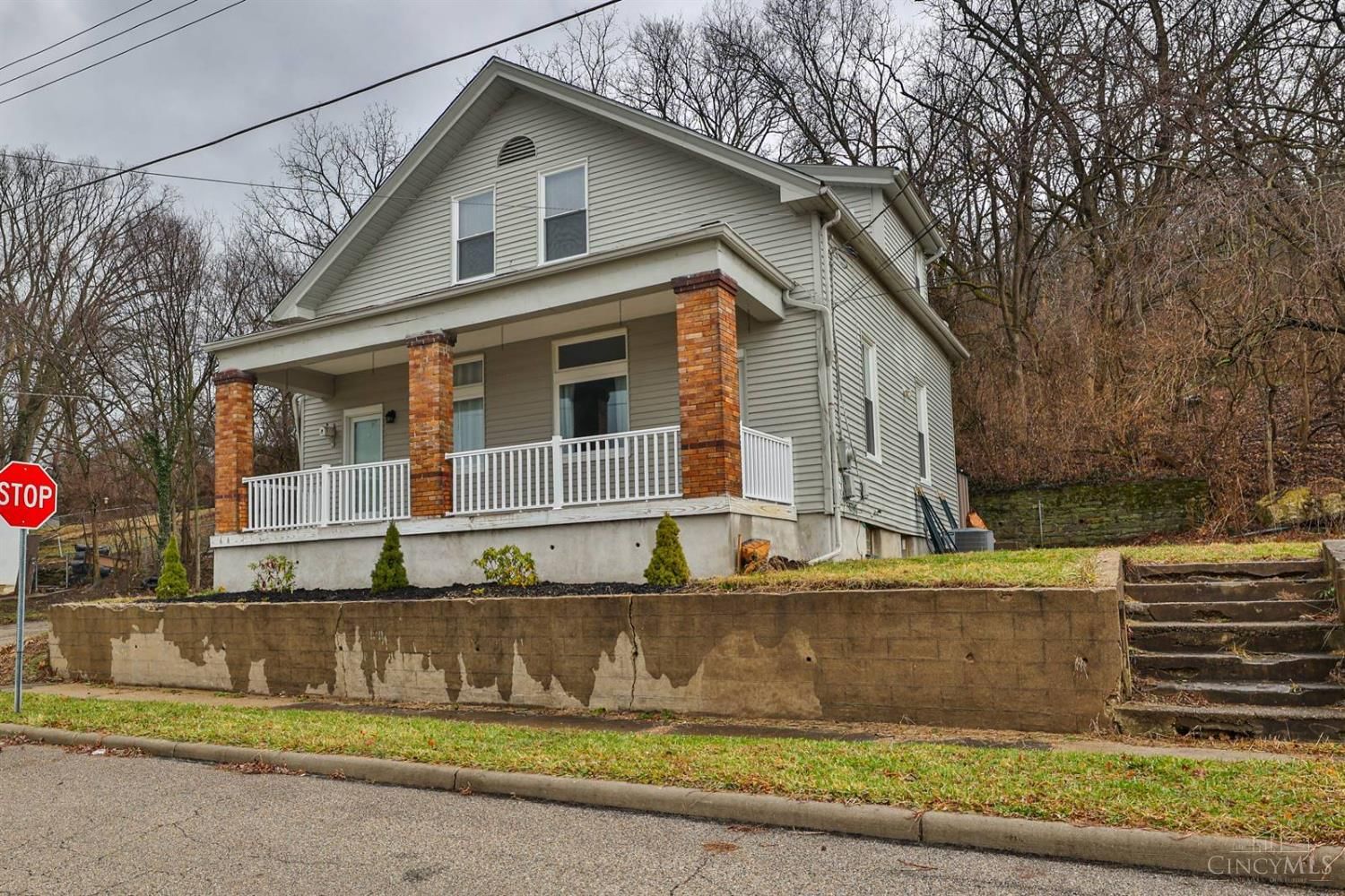 654 Third Street, Reading, OH 45215