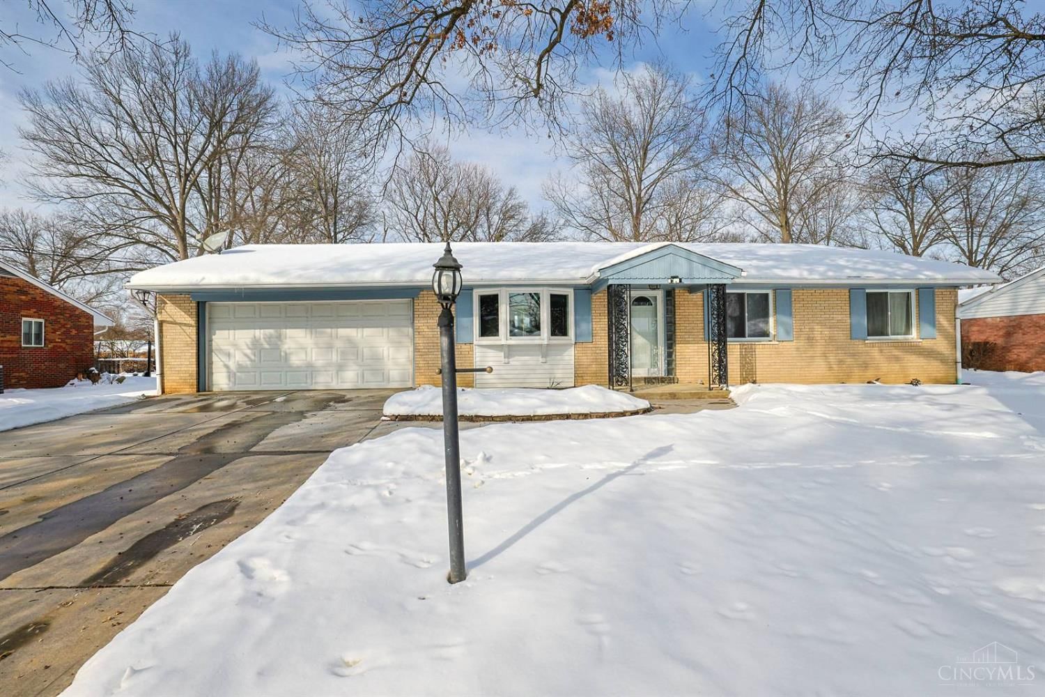 906 Garnoa Drive, Springfield Twp., OH 45231