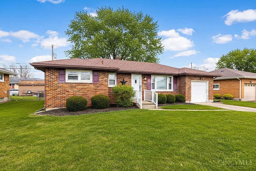 330 Kenyon Drive, Hamilton, OH 45015