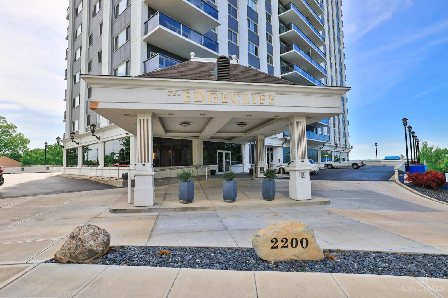 2200 Victory Parkway, Cincinnati, OH 45206