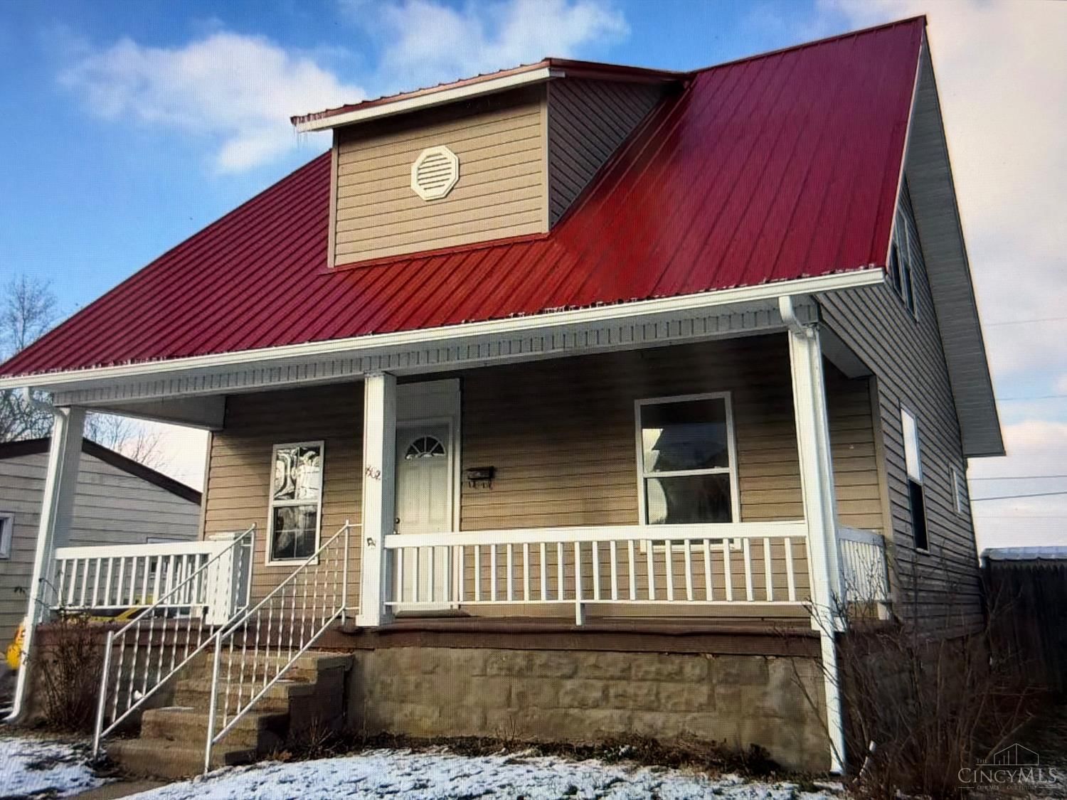 Photo of 882 Main Street